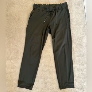 Lululemon ankle pants